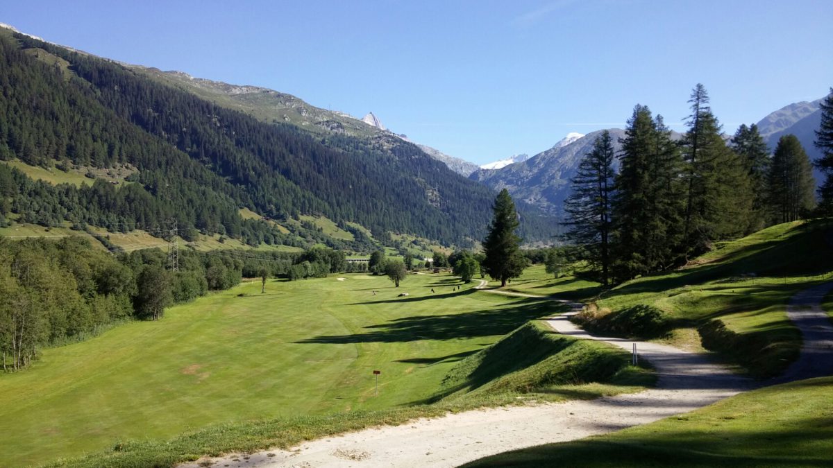 Im Wallis – Golfplatz Source du Rhone